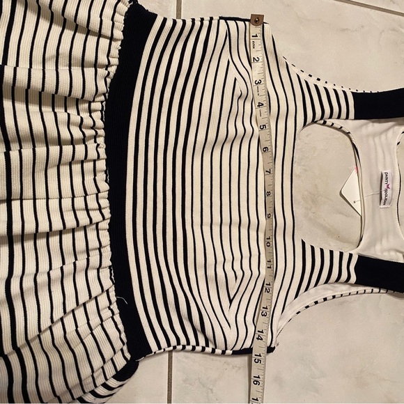 - NWT Dainty Hooligan Striped Mini Dress cutout back size - Picture 5 of 10